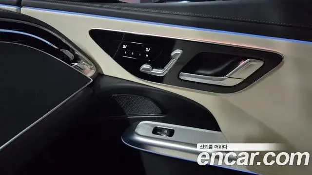 Mercedes-Benz E-Class 2025 — Фото 12/20