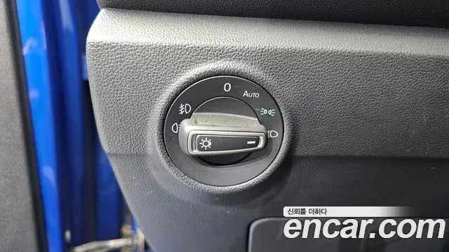 Volkswagen T-Roc 2022 — Şəkil 19/34