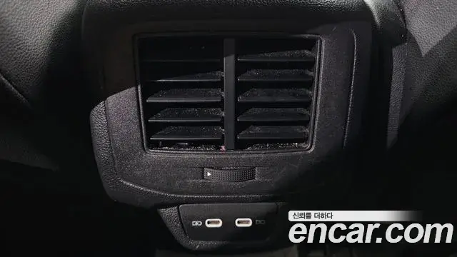 Volkswagen T-Roc 2022 — Şəkil 12/34
