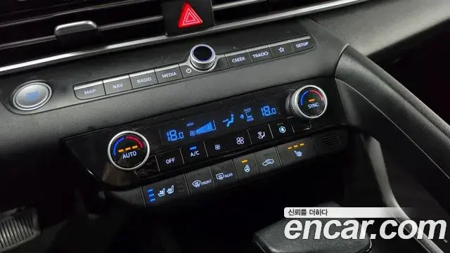 Hyundai Avante 2022 — Фото 17/20