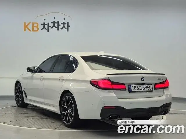BMW 5 Series 2023 — Фото 1/19