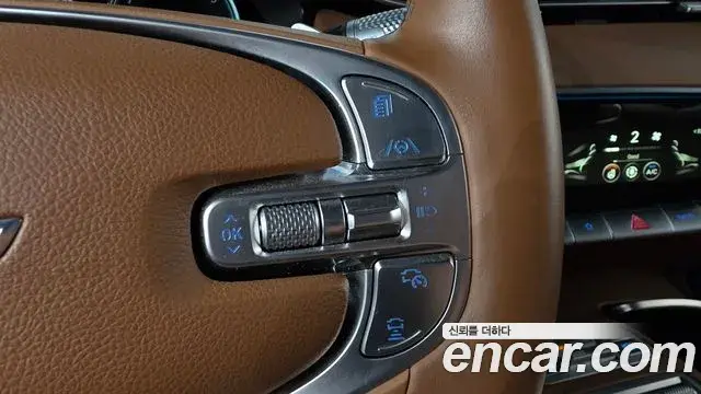 Genesis GV70 2022 — Şəkil 14/32