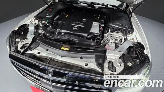 Mercedes-Benz E-Class 2020 — Фото 6/20