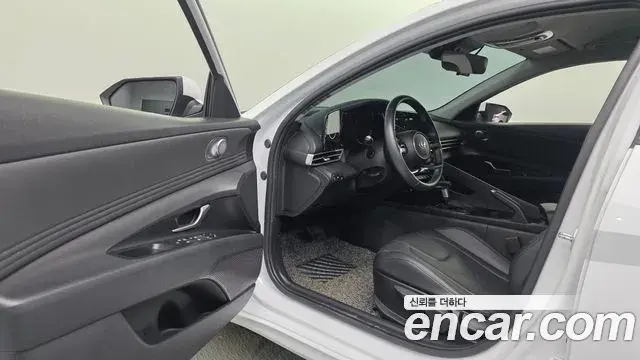 Hyundai Avante 2020 — Фото 10/20