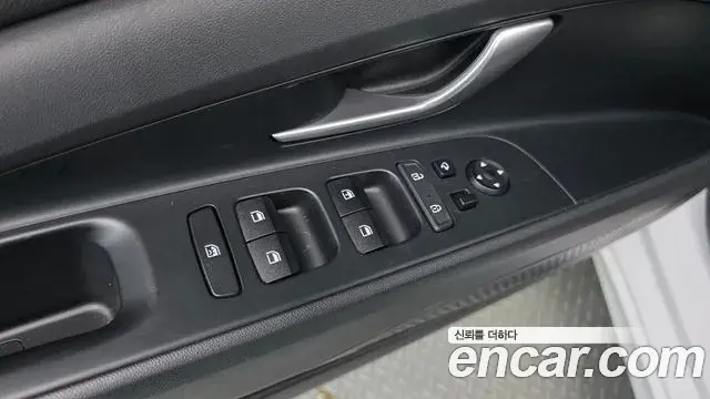 Hyundai Avante 2020 — Фото 11/20