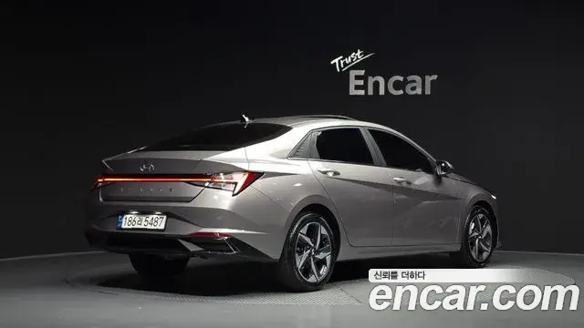 Hyundai Avante 2023 — Фото 2/20