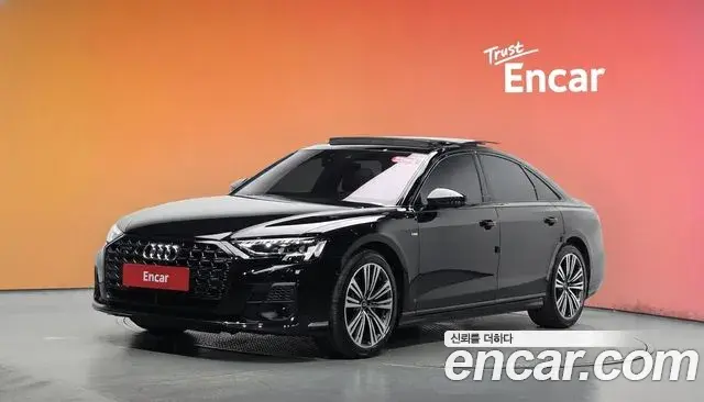 Audi A8 2023 — Фото 1/20