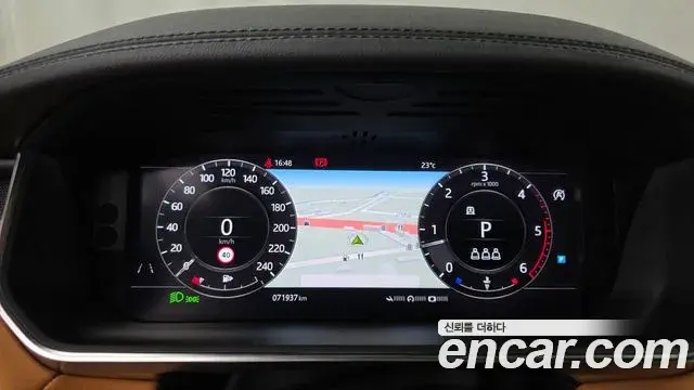 Land Rover Range Rover Sport 2019 — Photo 17/34