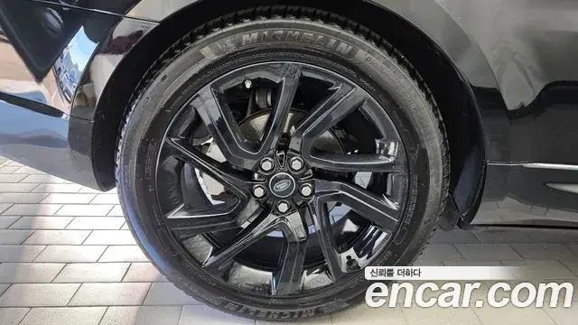 Land Rover Range Rover Sport 2019 — Photo 11/34