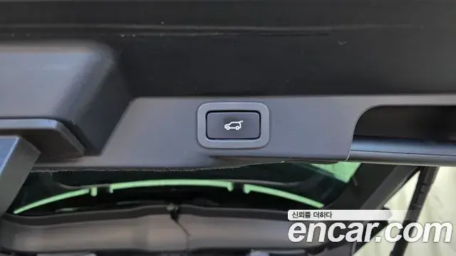 Land Rover Range Rover Sport 2019 — Photo 31/34