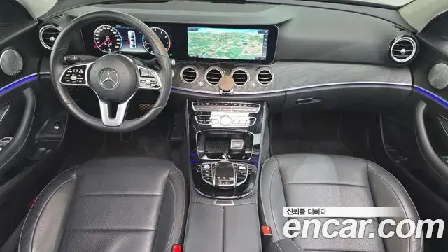 Mercedes-Benz E-Class 2018 — Фото 7/20