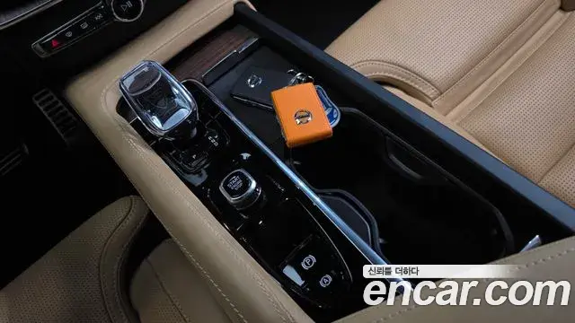 Volvo XC60 2024 — Şəkil 5/39