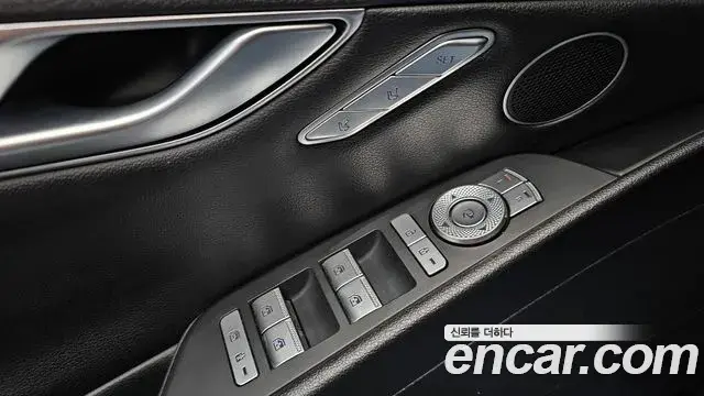 Genesis Electrified G80 2022 — Şəkil 13/20