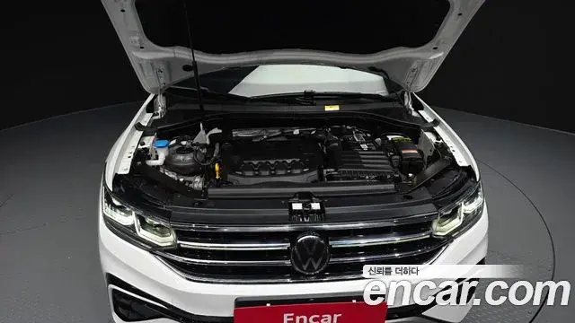 Volkswagen Tiguan Allspace 2023 — ფოტო 23/36