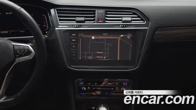 Volkswagen Tiguan Allspace 2023 — ფოტო 7/36