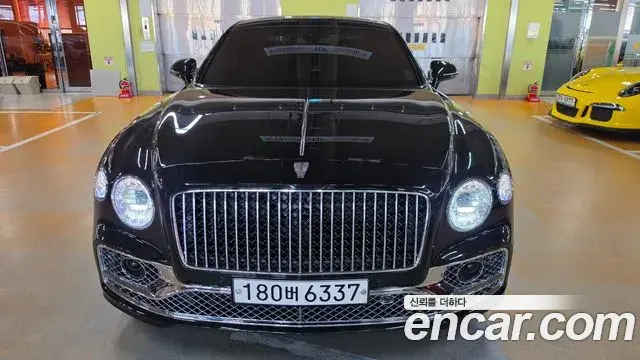 Bentley Flying Spur 2021 — Photo 10/20
