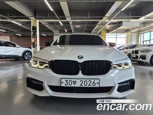 BMW 5 Series 2018 — Фото 6/20