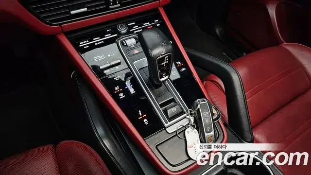 Porsche Cayenne 2020 — Фото 9/20