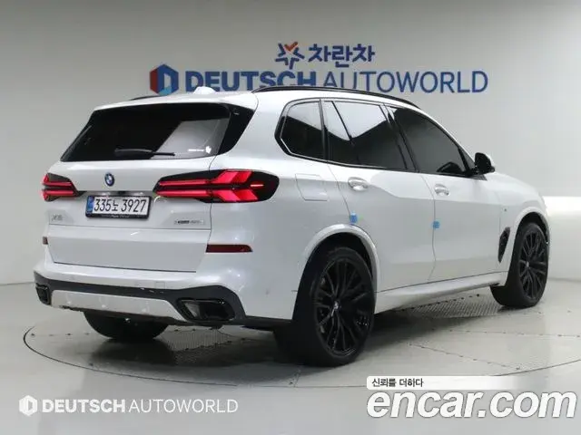 BMW X5 2025 — Фото 1/20