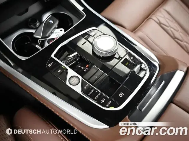BMW X5 2025 — Фото 8/20