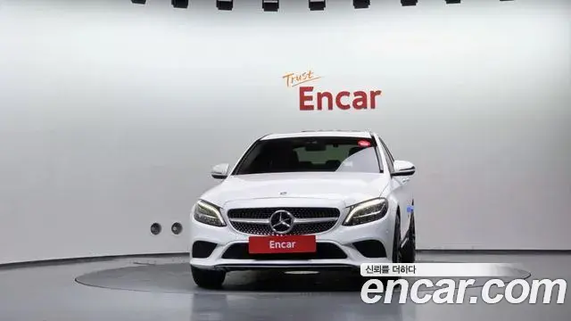 Mercedes-Benz C-Class 2020 — Фото 2/20