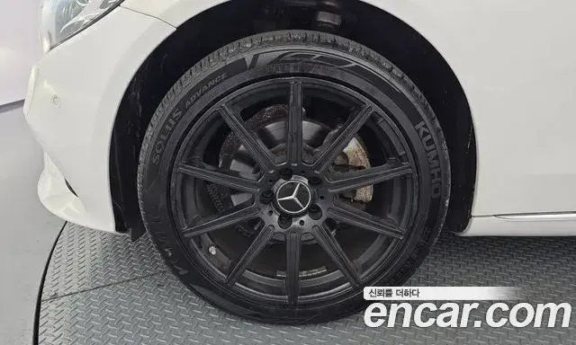 Mercedes-Benz C-Class 2020 — Фото 4/20