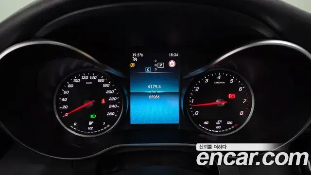 Mercedes-Benz C-Class 2020 — Фото 7/20