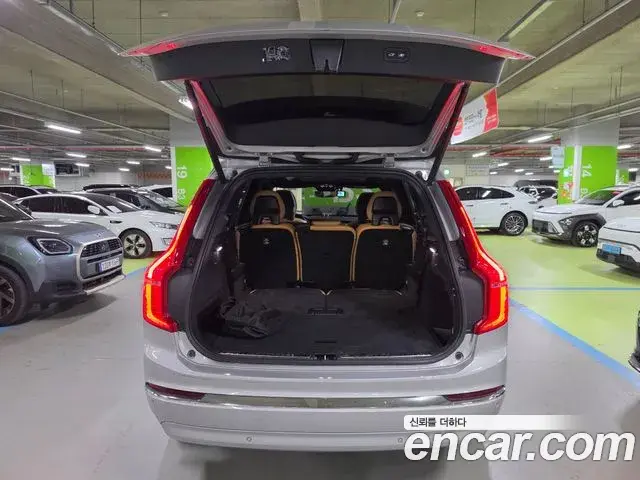 Volvo XC90 2022 — Şəkil 10/20