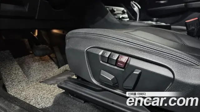 BMW 2 Series Active Tourer 2019 — Şəkil 29/30