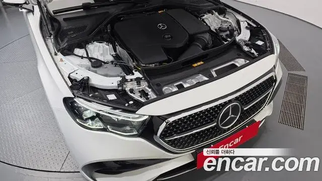 Mercedes-Benz E-Class 2026 — Фото 6/20