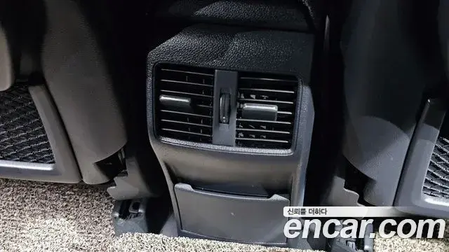 Mercedes-Benz B-Class 2018 — Photo 1/34