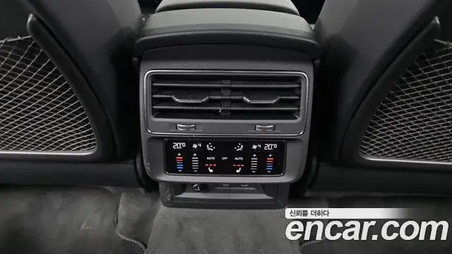 Audi Q7 2022 — Фото 19/20