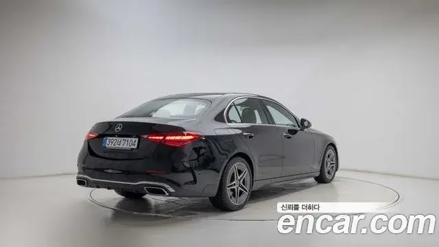 Mercedes-Benz C-Class 2025 — Фото 1/20