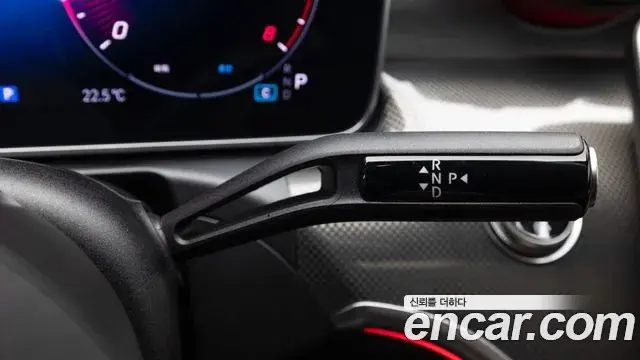 Mercedes-Benz C-Class 2025 — Фото 18/20