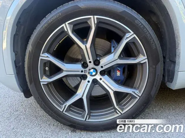 BMW X5 2024 — Фото 4/11