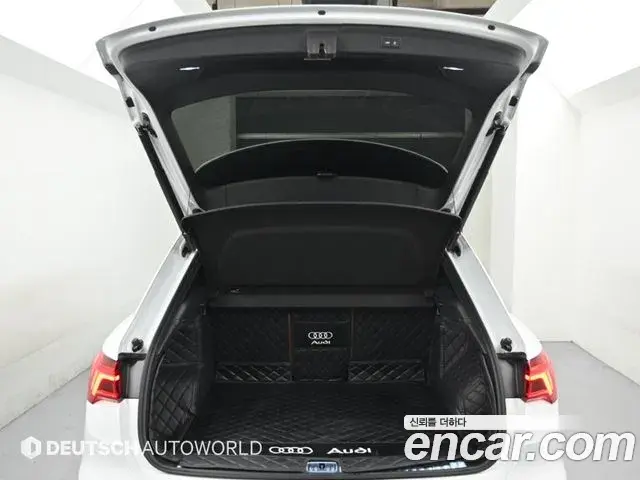 Audi Q3 2022 — Фото 19/20