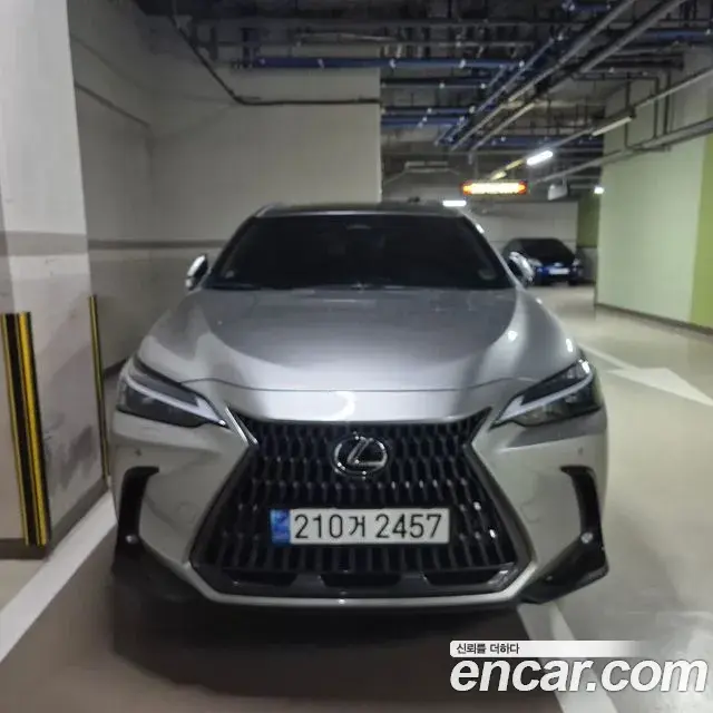 Lexus NX450h+ 2023 — Фото 4/6
