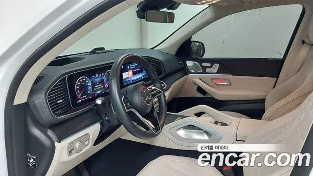 Mercedes-Benz GLE-Class 2024 — Фото 13/19