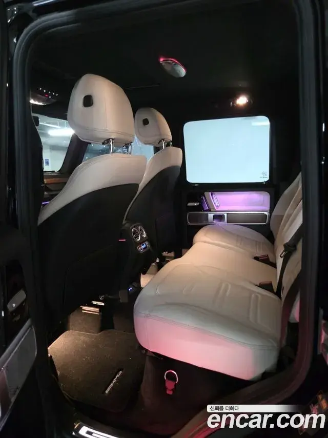 Mercedes-Benz G-Class 2026 — Photo 2/11
