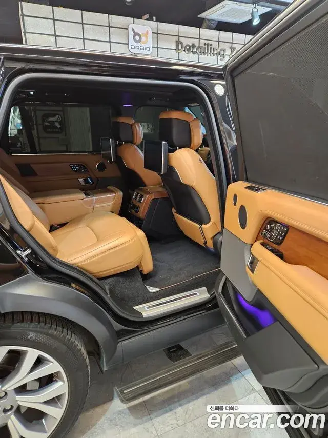 Land Rover Range Rover 2020 — Photo 14/14