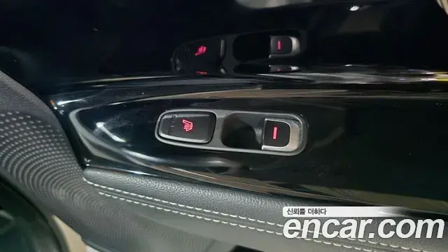 Kia Niro 2019 — Фото 13/20