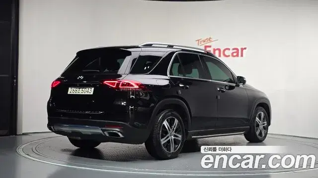 Mercedes-Benz GLE-Class 2019 — Şəkil 2/20