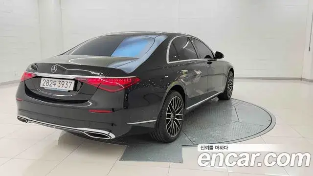 Mercedes-Benz S-Class 2025 — Фото 3/20