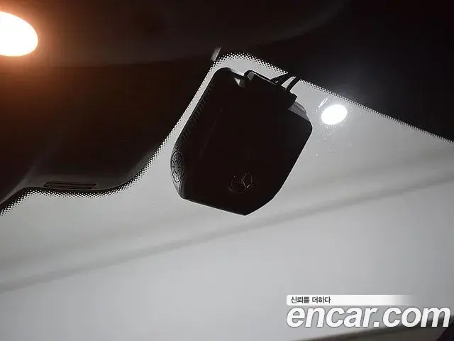 Mercedes-Benz AMG GT 2022 — Фото 12/20