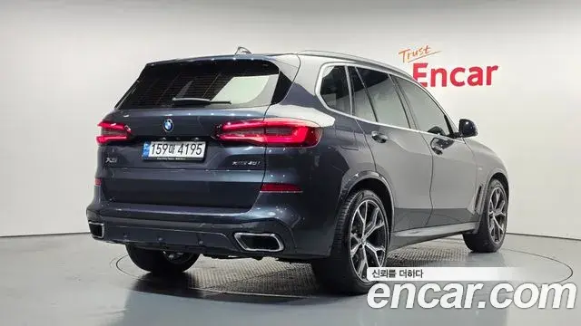 BMW X5 2021 — Photo 2/20