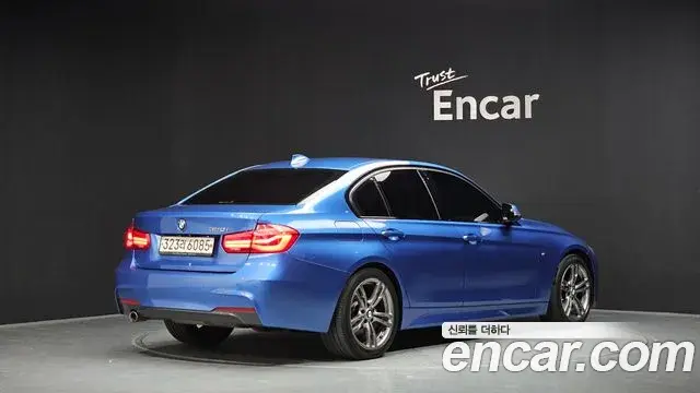BMW 3 Series 2018 — Фото 2/20