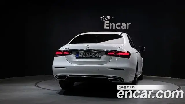 Mercedes-Benz E-Class 2020 — Фото 4/20
