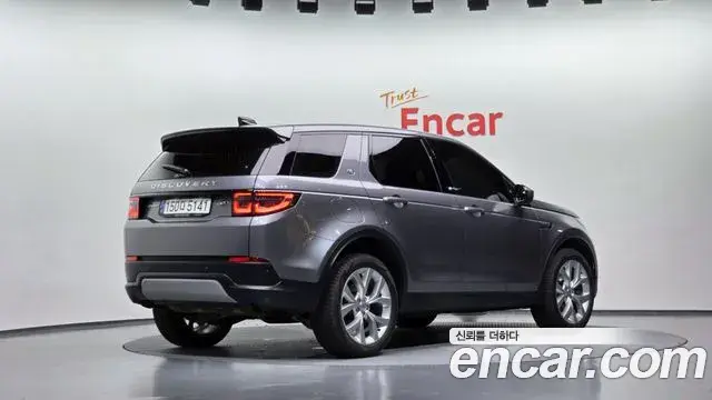 Land Rover Discovery Sport 2021 — Фото 2/20