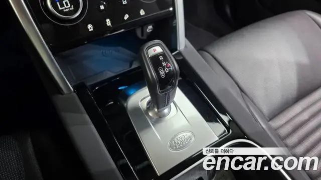 Land Rover Discovery Sport 2021 — Фото 9/20