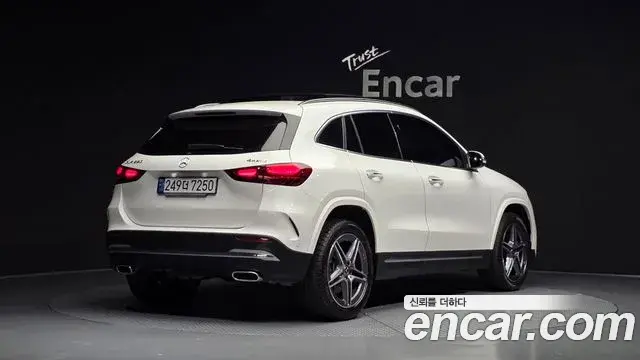Mercedes-Benz GLA-Class 2025 — Фото 2/20